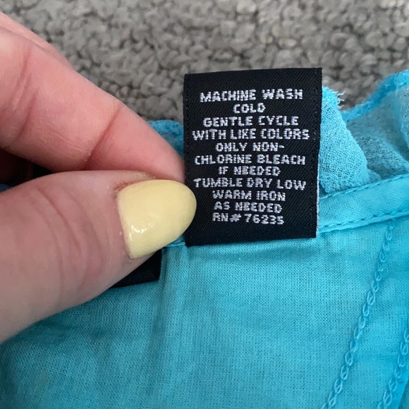 Bay Studio Sleeveless 1/2 Button Ruffle Hem Top - Picture 11 of 11